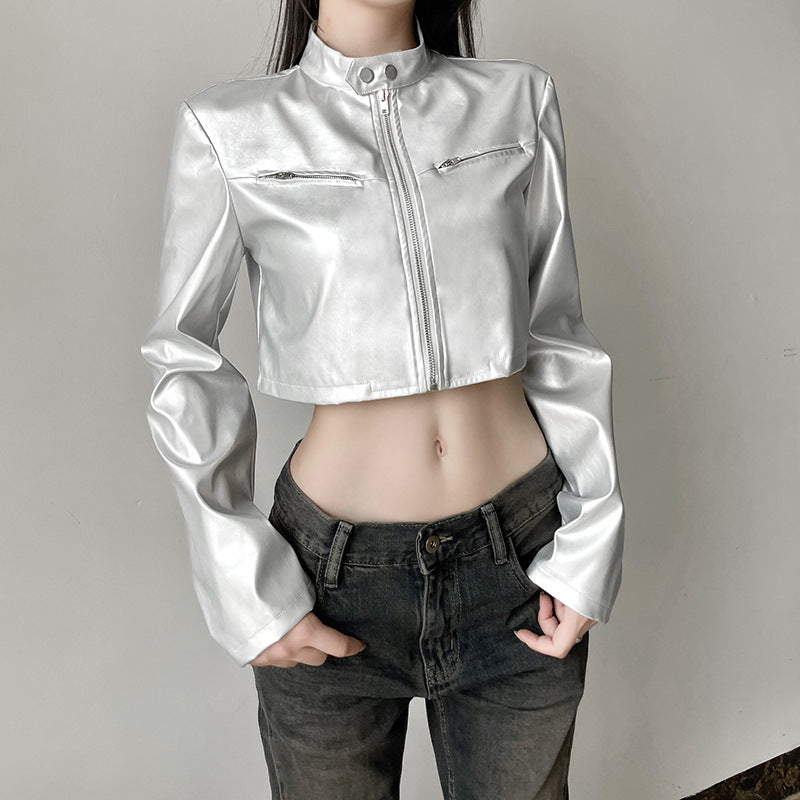 Giacca Corta in Ecopelle Argento con Collo Alto e Zip