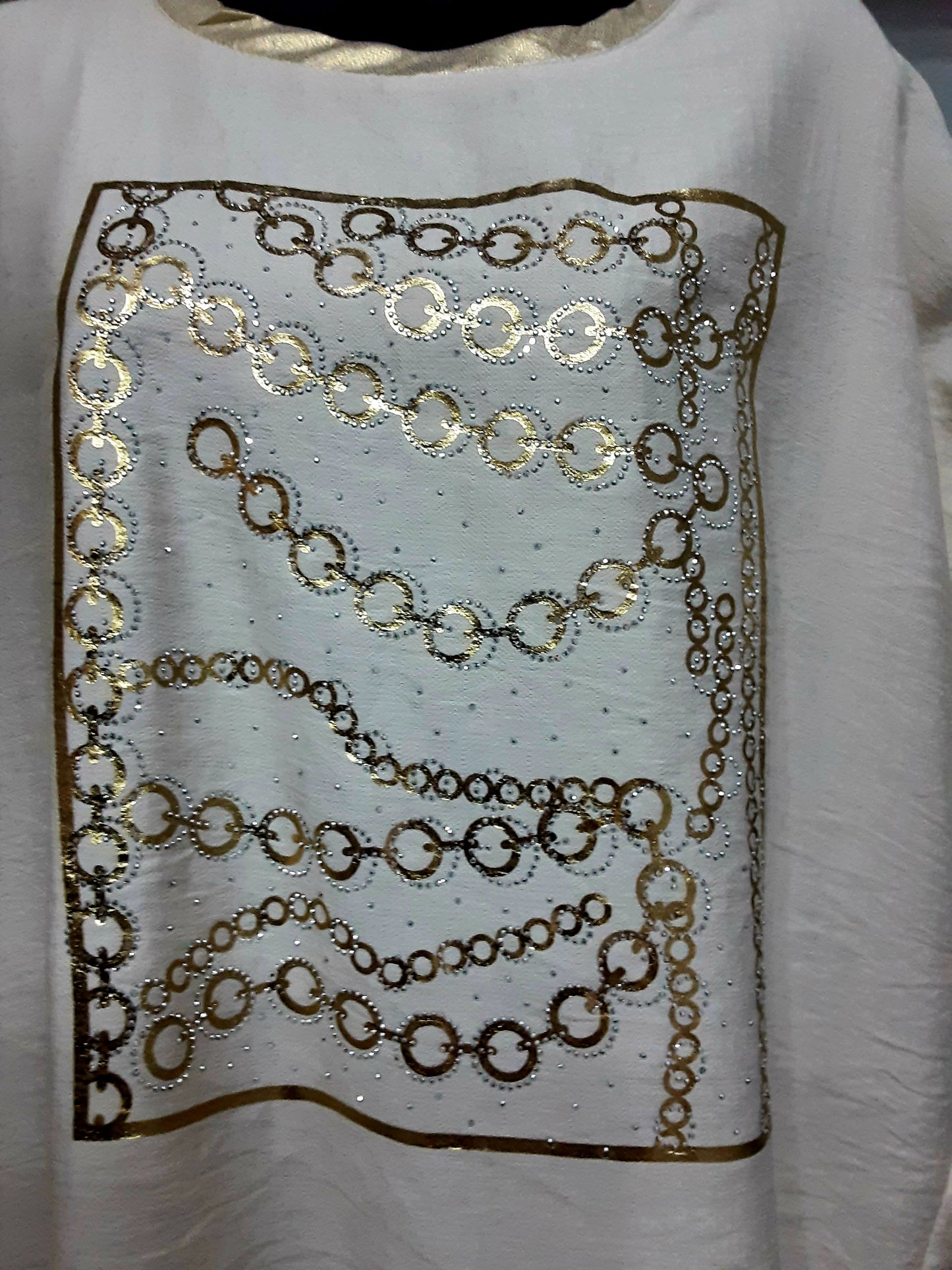 Maglietta  Elegante Beige con Stampa Dorata – Manica Corta|Made in Italy