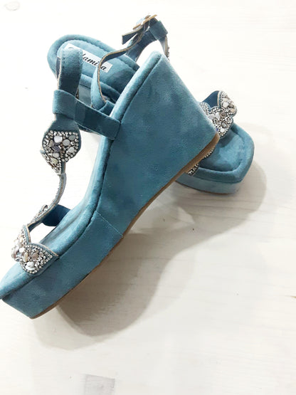 Sandali Alti con Zeppa Azzurri Donna – Eleganti e Comode con Dettagli Gioiello