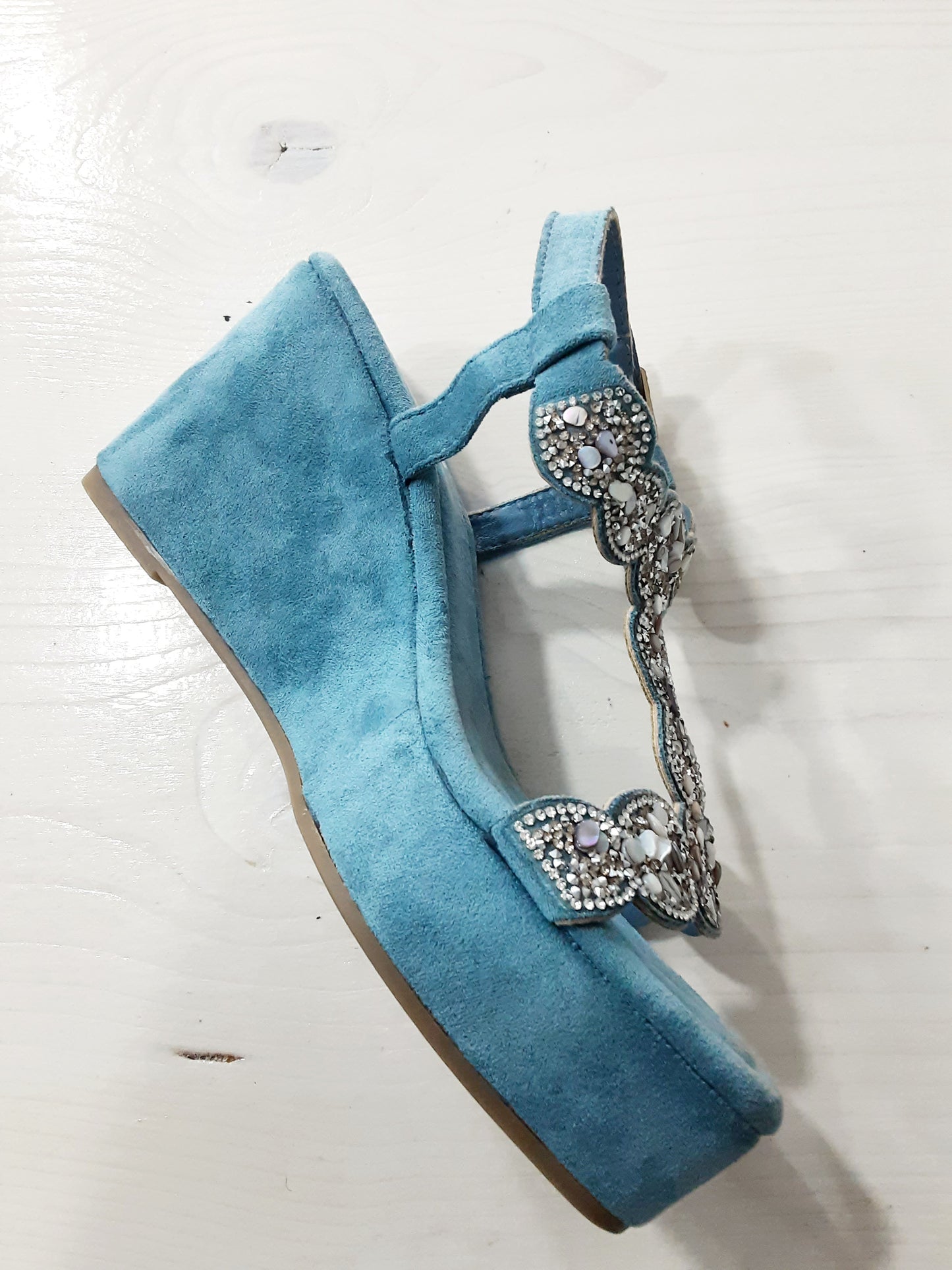 Sandali Alti con Zeppa Azzurri Donna – Eleganti e Comode con Dettagli Gioiello