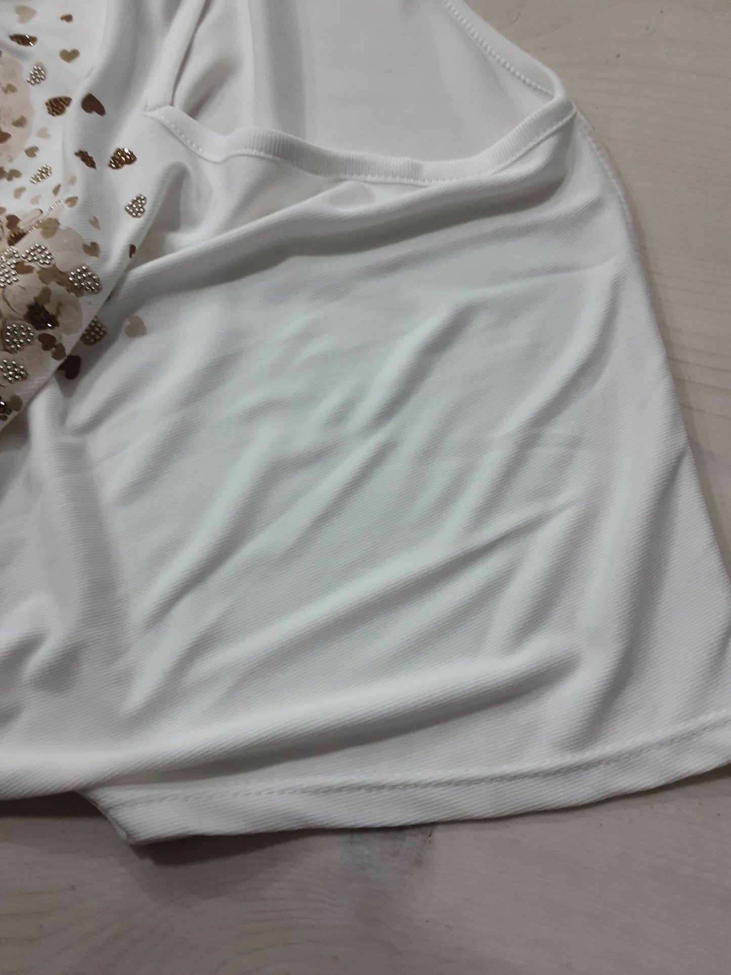 Maglietta da Donna Bianca – Elegante e Casual Manica Corta|Made in Italy