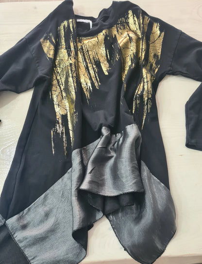 Tunica Nera Asimetrica Satinata Elegante e Casual Made in ITALY