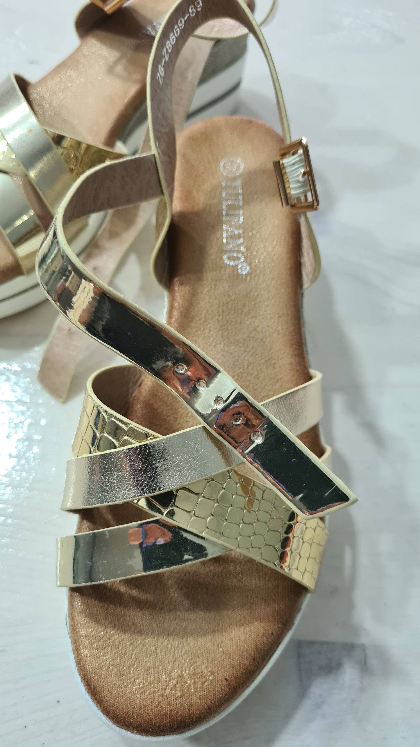 Sandali Eleganti Donna Dorati con Zeppa e Cinturino