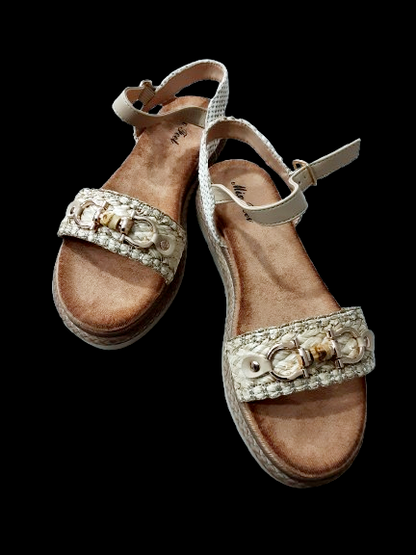 Sandali da Donna Beige Eleganti con Zeppa e Cinturino