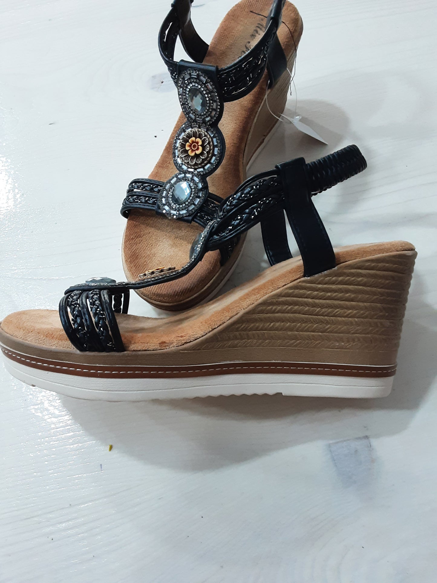 Sandali Neri Donna Con Zeppa E Pietre Eleganti