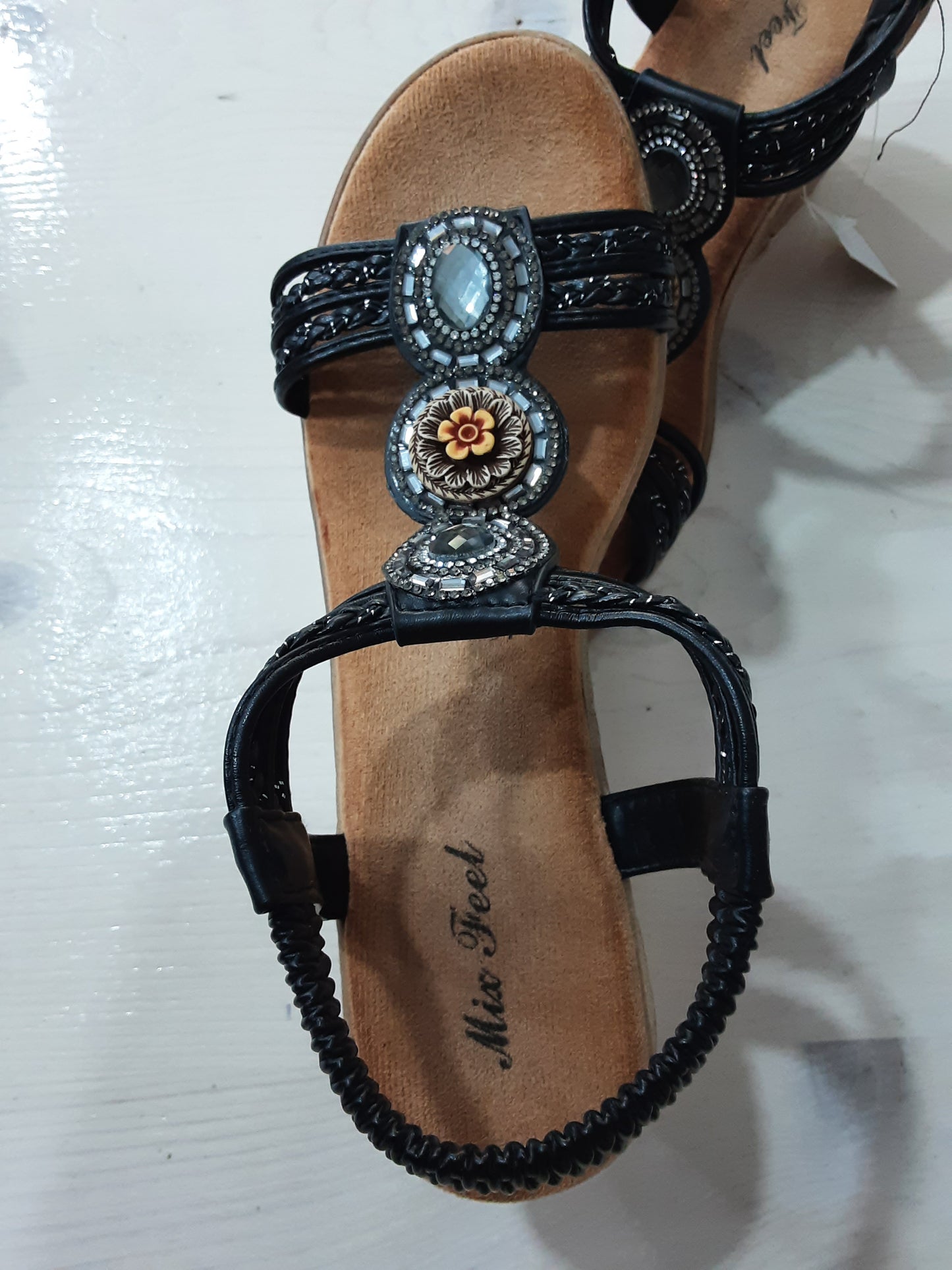 Sandali Neri Donna Con Zeppa E Pietre Eleganti