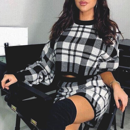 Completo Elegante da Donna in Due Pezzi per Ufficio: Maglione a Quadri, Crop Top a Maniche Lunghe e Gonna - Abito Sexy alla Moda