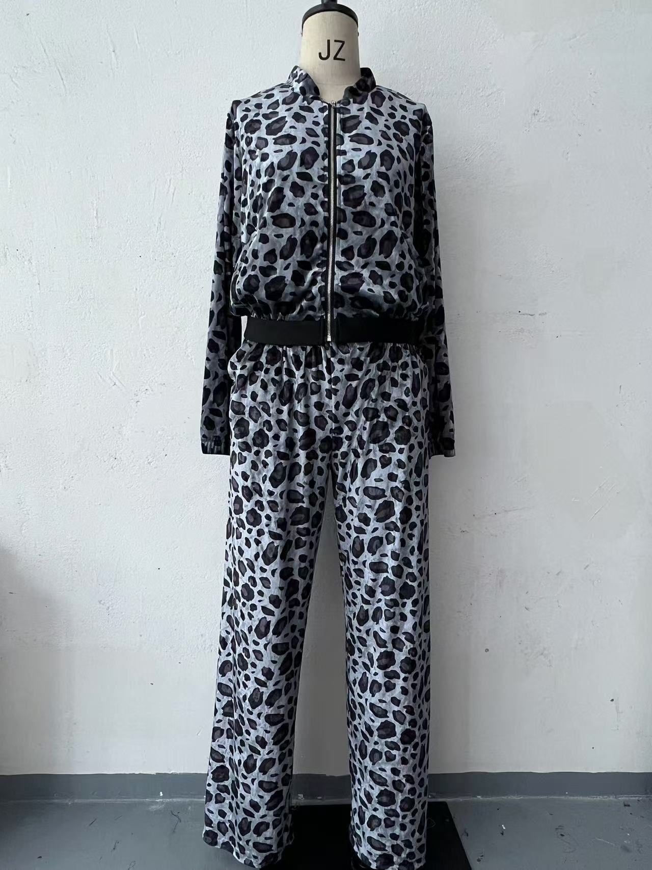 Set di Due Pezzi con Camicia a Maniche Lunghe e Pantaloni a Gamba Larga per Donna